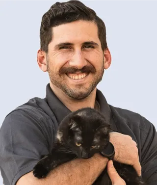 FTHV Headshot Square 1 - Broadway Veterinary Hospital